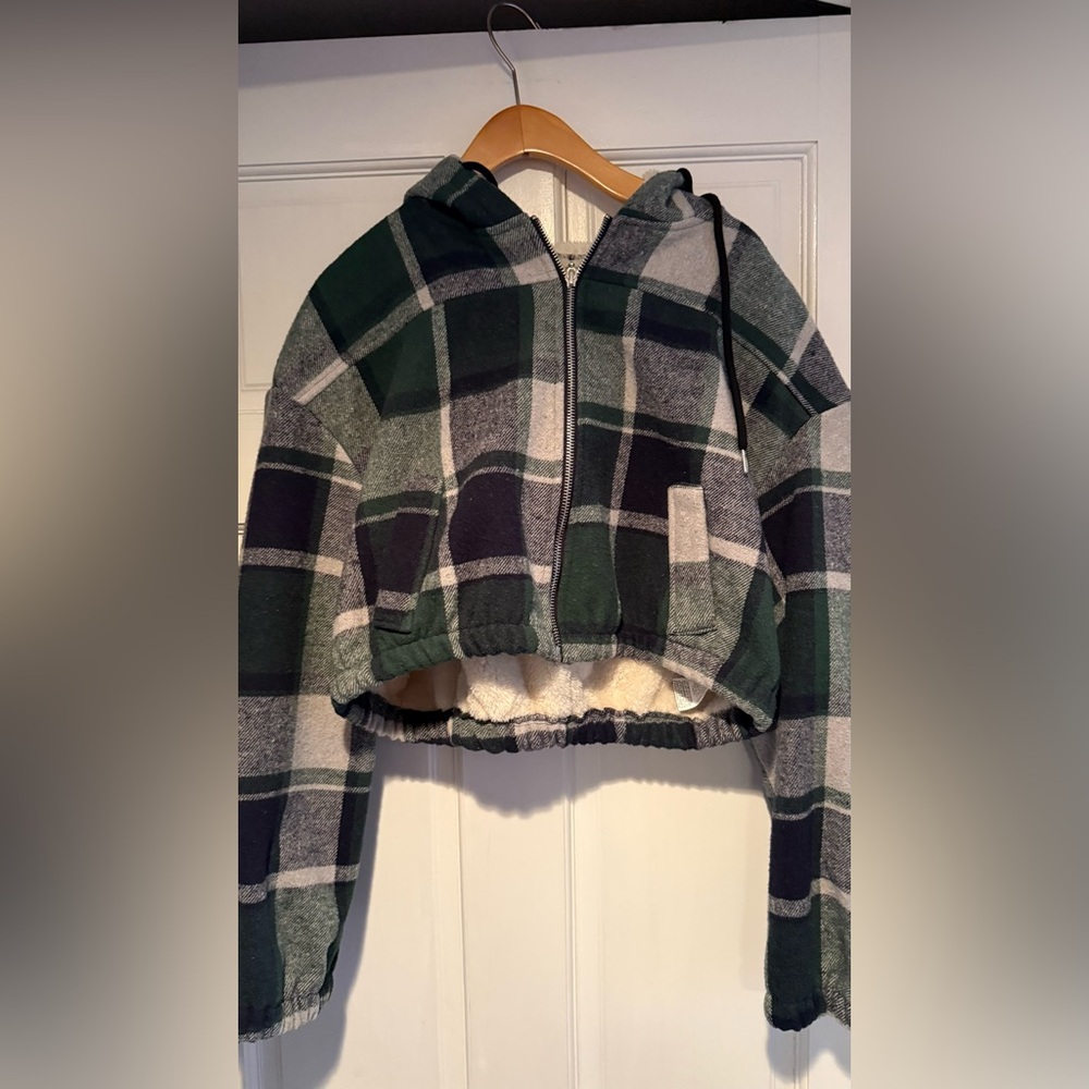 SHEIN Plaid Cropped Hoodie